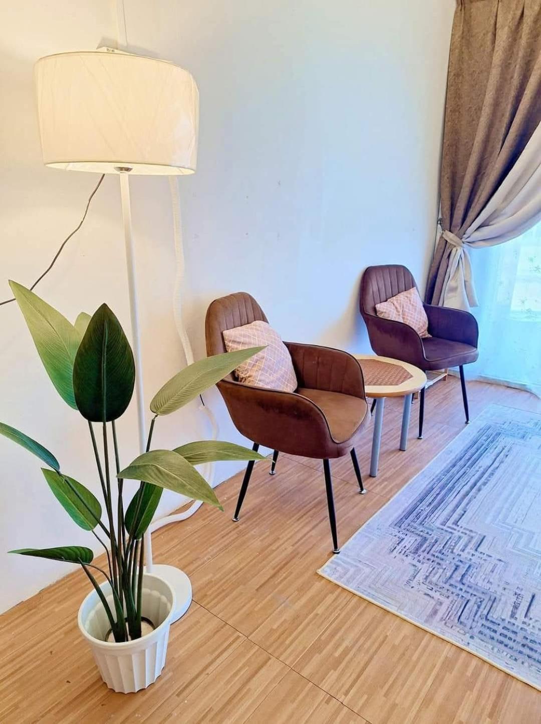 Bourgenvilla Jalan Budiman Batu Burok Ktrg Rumah percutian Kuala Terengganu